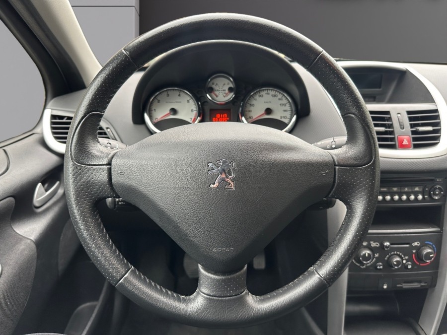 PEUGEOT d'occasion 207 1.4 VTI 95  ACTIVE de 2011 Brie Comte Robert