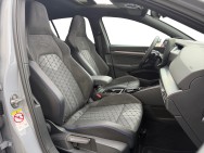 VOLKSWAGEN d'occasion GOLF 1.5 E-TSI 150 R-LINE DSG de 2024 Saint