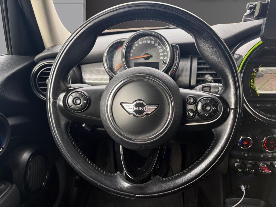 MINI d'occasion MINI Cooper 136ch Blackfriars BVA de 2017 Lyon St