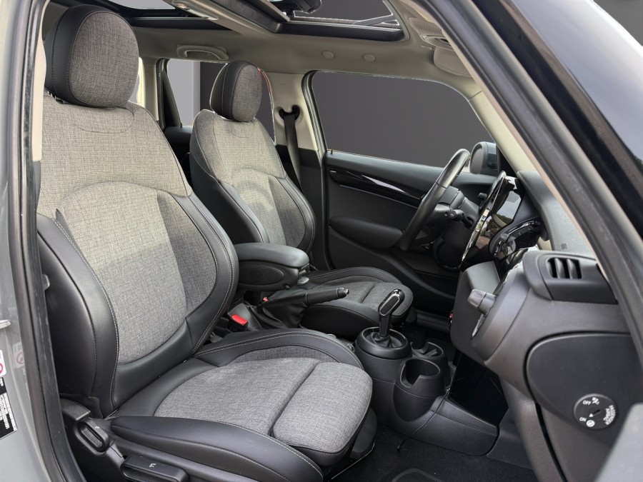 MINI d'occasion MINI Cooper 136ch Edition Camden de 2022 Toulon Est