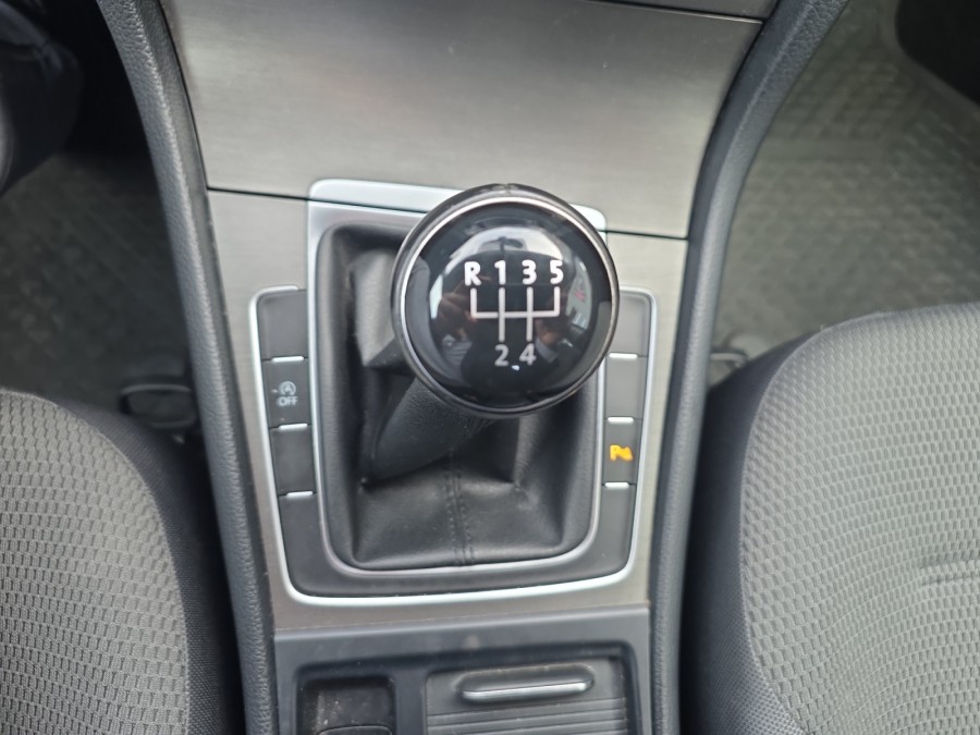 VOLKSWAGEN d'occasion GOLF VII 1.6 TDI 105 Confortline 5p de 2013 Le