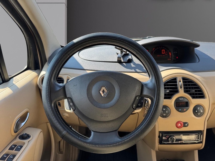 RENAULT d'occasion MODUS 1.4 16V CAMPUS de 2004 Frejus (83)﻿