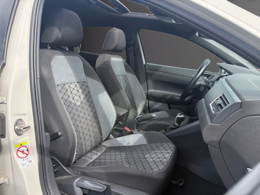 VOLKSWAGEN d'occasion POLO 1.0 TSI 95 R LINE DSG de 2022 Lyon Nord