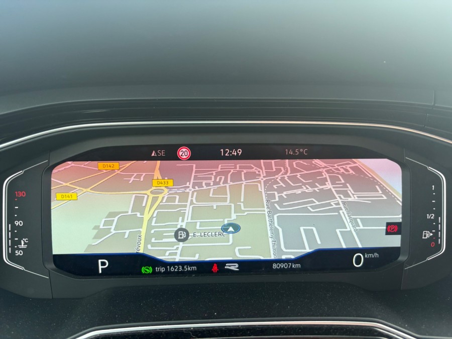 VOLKSWAGEN d'occasion POLO 1.0 TSI 95 R LINE DSG de 2022 Lyon Nord