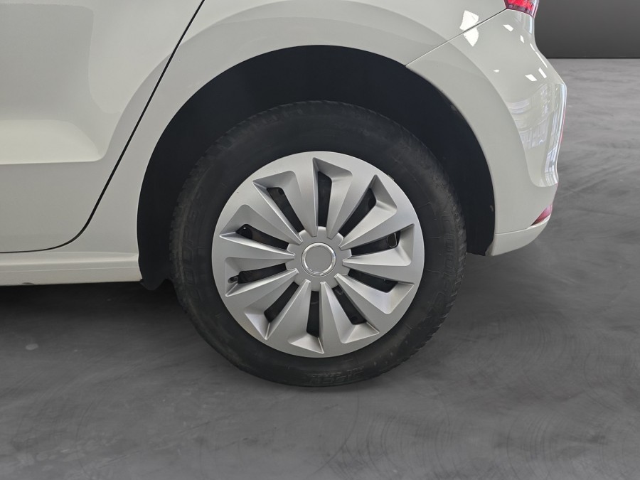 VOLKSWAGEN d'occasion POLO 1.0 60ch Trendline 5p de 2014 Chalon Sur