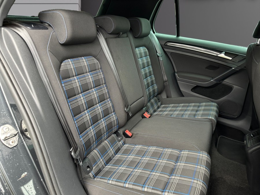 VOLKSWAGEN d'occasion GOLF VII 1.4 TSI 204 GTE DSG AUTO de 2016