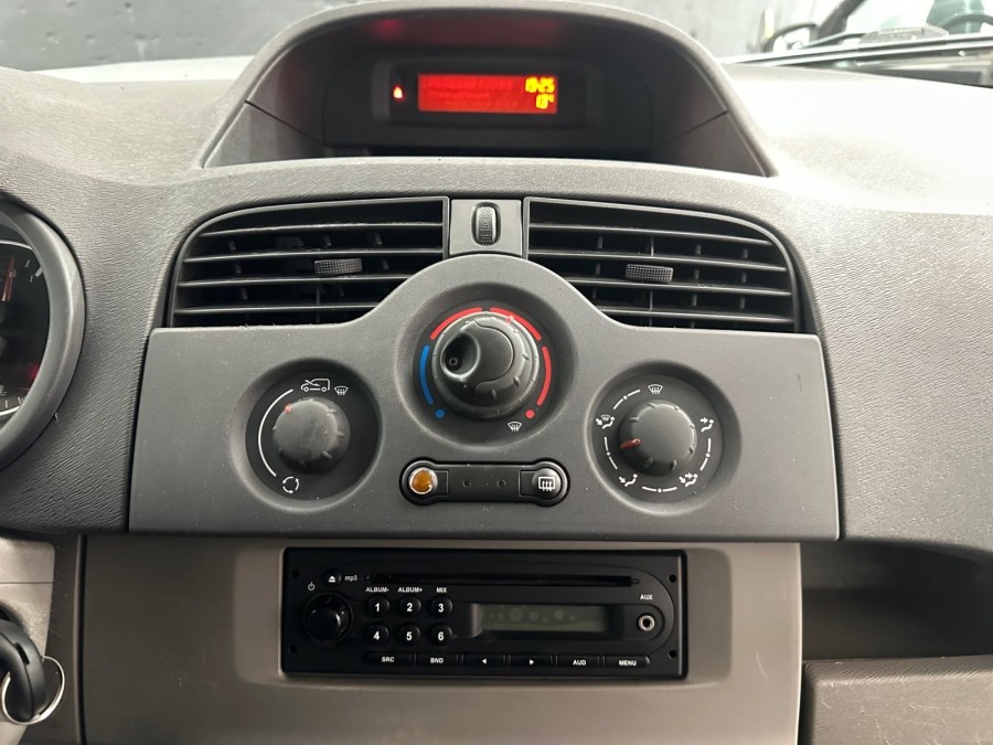RENAULT d'occasion KANGOO 1.5 DCI 70 CONFORT de 2010 Champigny sur