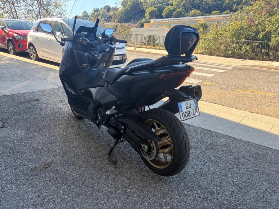 YAMAHA d'occasion T-MAX 530 de 2022 Nice (06)﻿