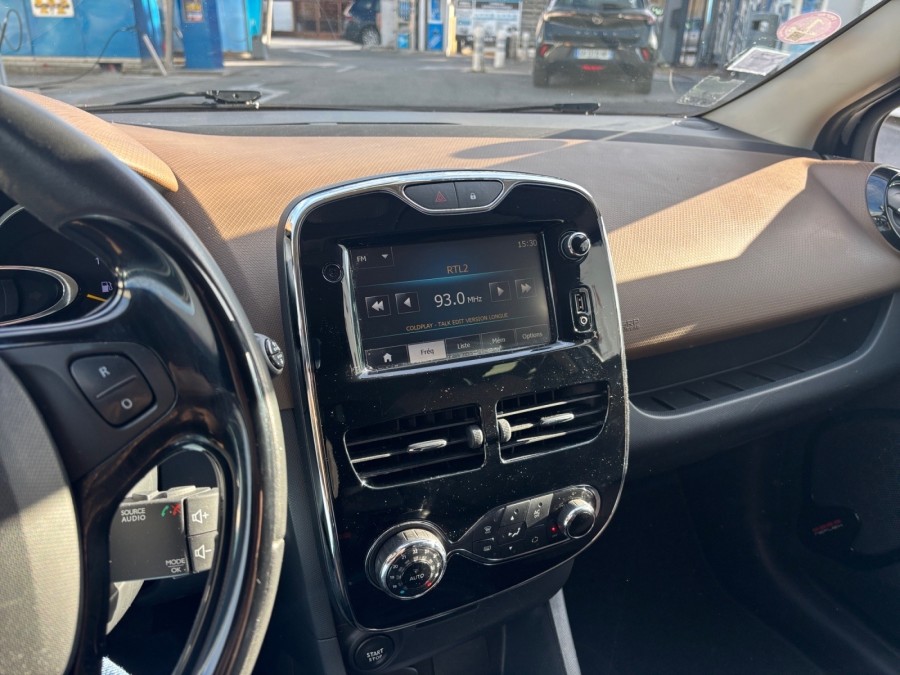 RENAULT d'occasion CLIO IV 0.9 TCE 90 ENERGY INTENS de 2013 Frejus