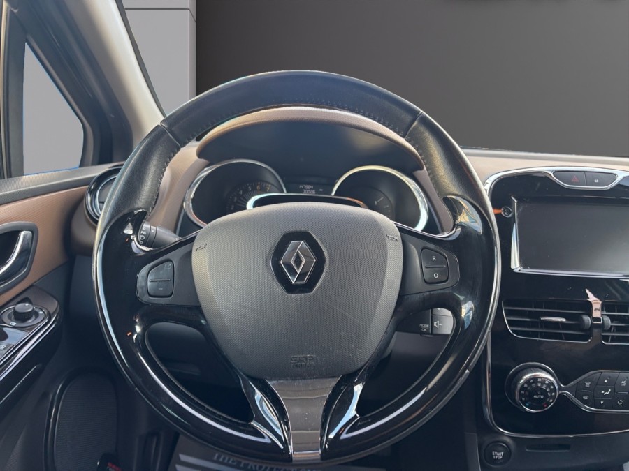 RENAULT d'occasion CLIO IV 0.9 TCE 90 ENERGY INTENS de 2013 Frejus