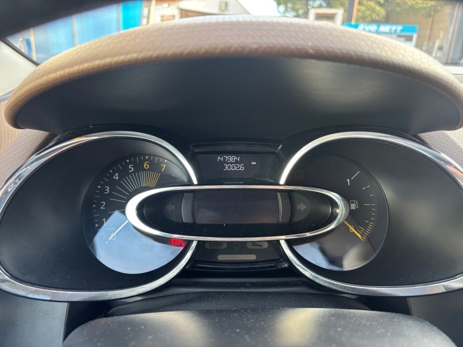 RENAULT d'occasion CLIO IV 0.9 TCE 90 ENERGY INTENS de 2013 Frejus