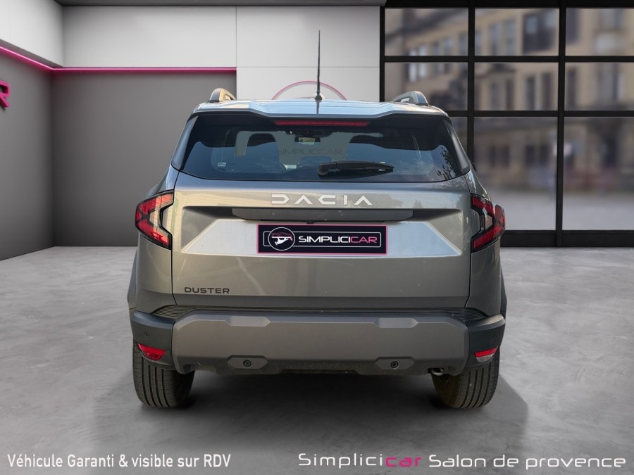 DACIA d'occasion DUSTER 1.0 ECO-G 100 ESSENTIAL de 2025 Salon de