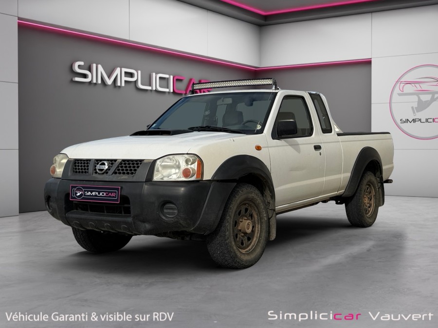 NISSAN d'occasion NP300 2.5 DDTI XE KING CAB 4X4 de 2009 Vauvert (30)﻿
