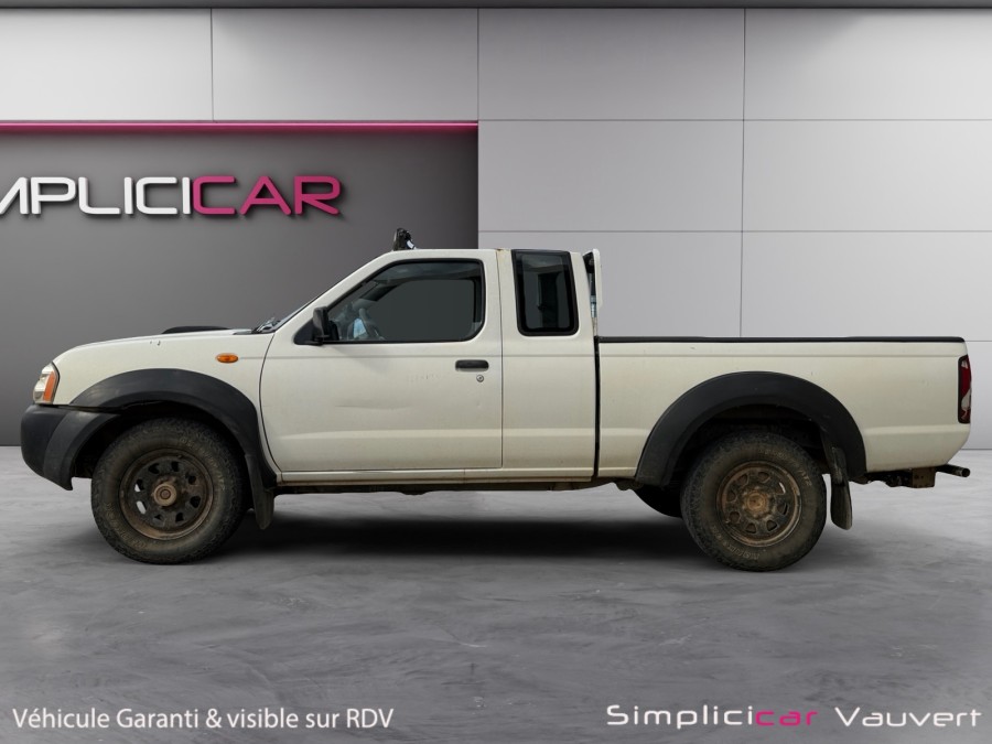 NISSAN d'occasion NP300 2.5 DDTI XE KING CAB 4X4 de 2009 Vauvert (30)﻿