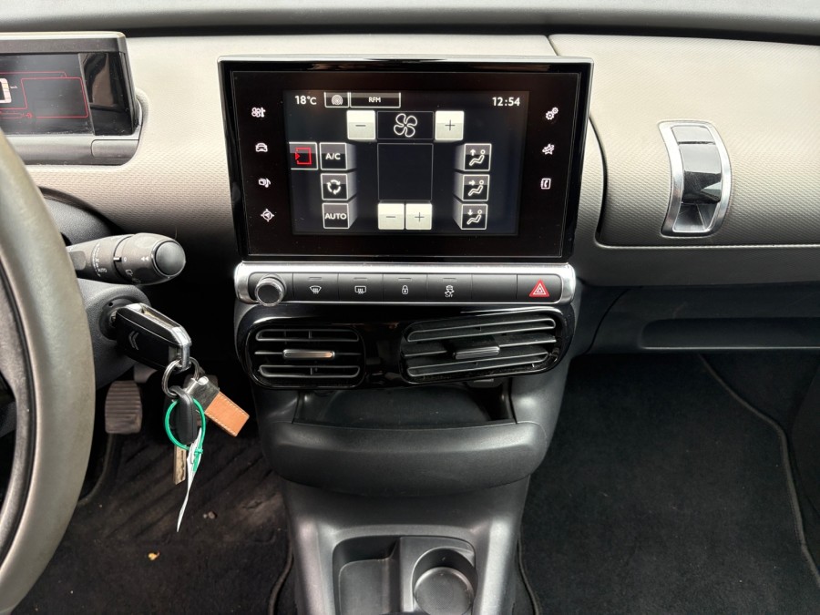 CITROEN d'occasion C4 CACTUS 1.6 BLUE HDI 100 SHINE de 2016 Arras