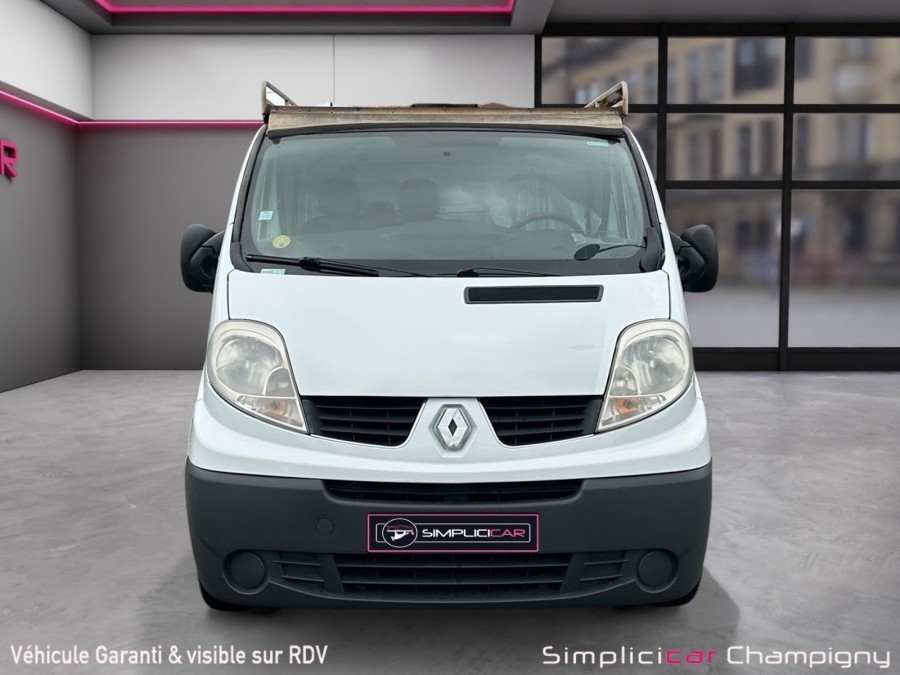 RENAULT d'occasion TRAFIC 2 DCI 90 PASSENGER EXPRESSION L1H1 1 KG de