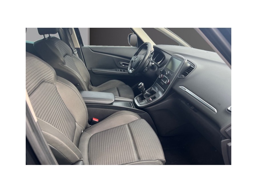 RENAULT d'occasion GRAND SCENIC IV GRAND 1.3 TCE 140 BUSINESS INTENS