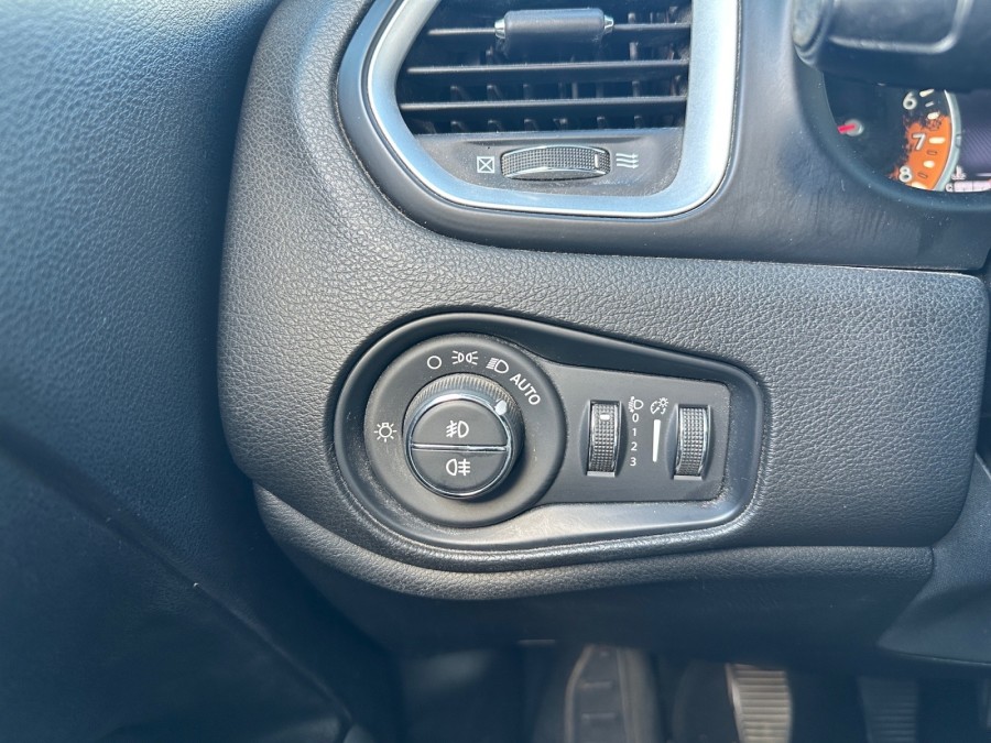 JEEP d'occasion RENEGADE 1.4 MULTIAIR 140 LIMITED de 2016 Salon de