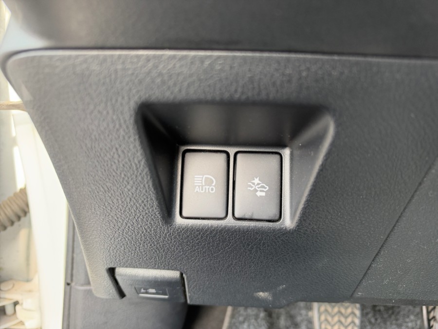 TOYOTA d'occasion YARIS 69 VVT-i Dynamic 5p de 2016 Brive La