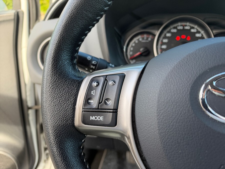 TOYOTA d'occasion YARIS 69 VVT-i Dynamic 5p de 2016 Brive La