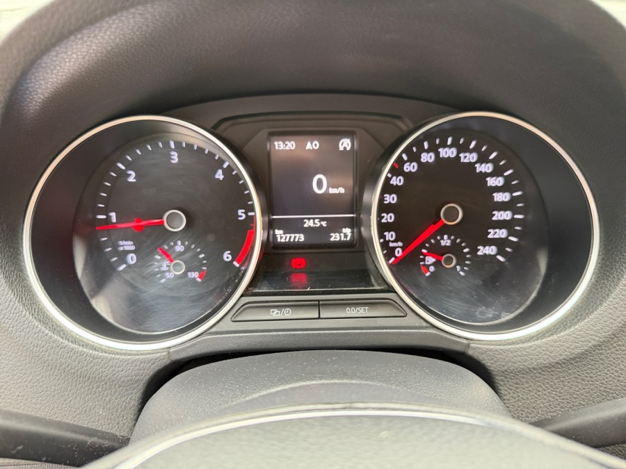 VOLKSWAGEN d'occasion POLO 1.4 TDI 90 CONFORTLINE de 2017 Nîmes (30)﻿