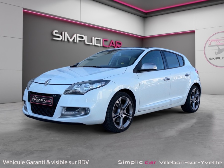 RENAULT d'occasion MEGANE III BERLINE BICORPS TROIS OU CINQ PORTES