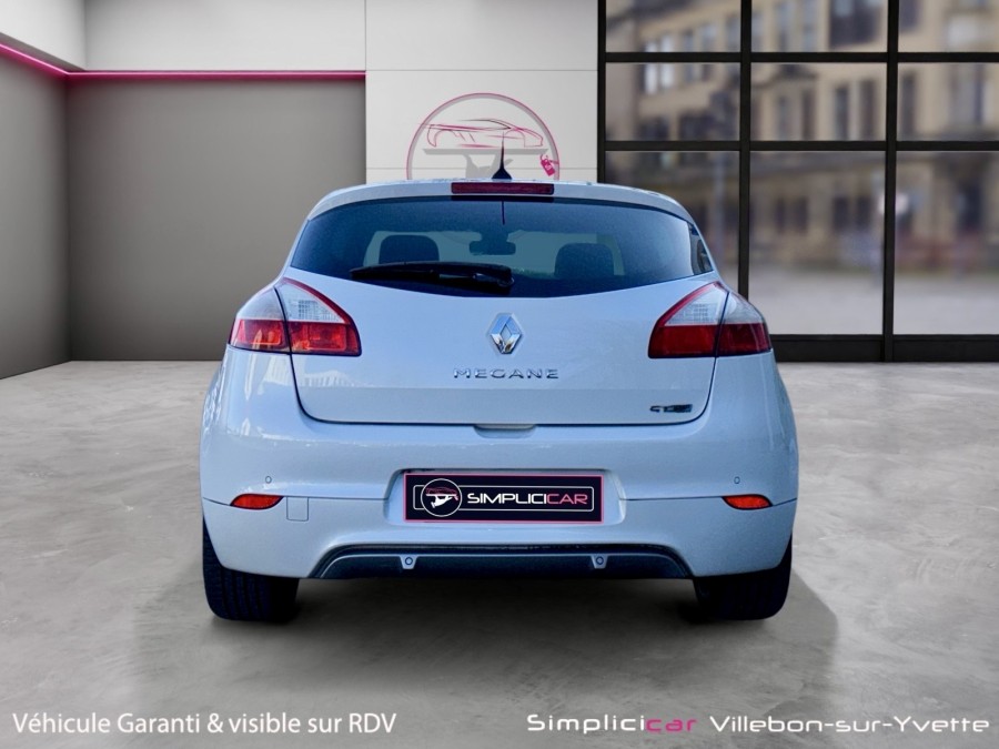 RENAULT d'occasion MEGANE III BERLINE BICORPS TROIS OU CINQ PORTES