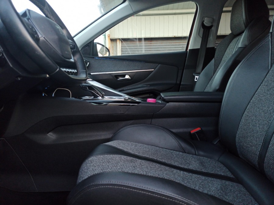 PEUGEOT d'occasion 3008 II 1.5 BLUE HDI 130 ACTIVE EAT AUTO de 2020