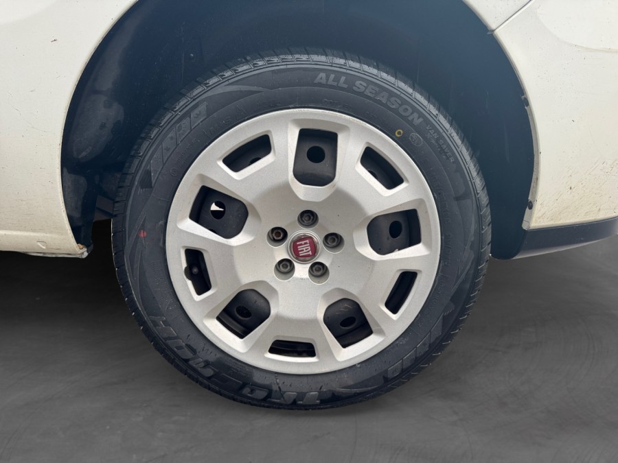 FIAT d'occasion DOBLO CARGO 2.0 MULTIJET 135 PACK USB CLIM de 2019