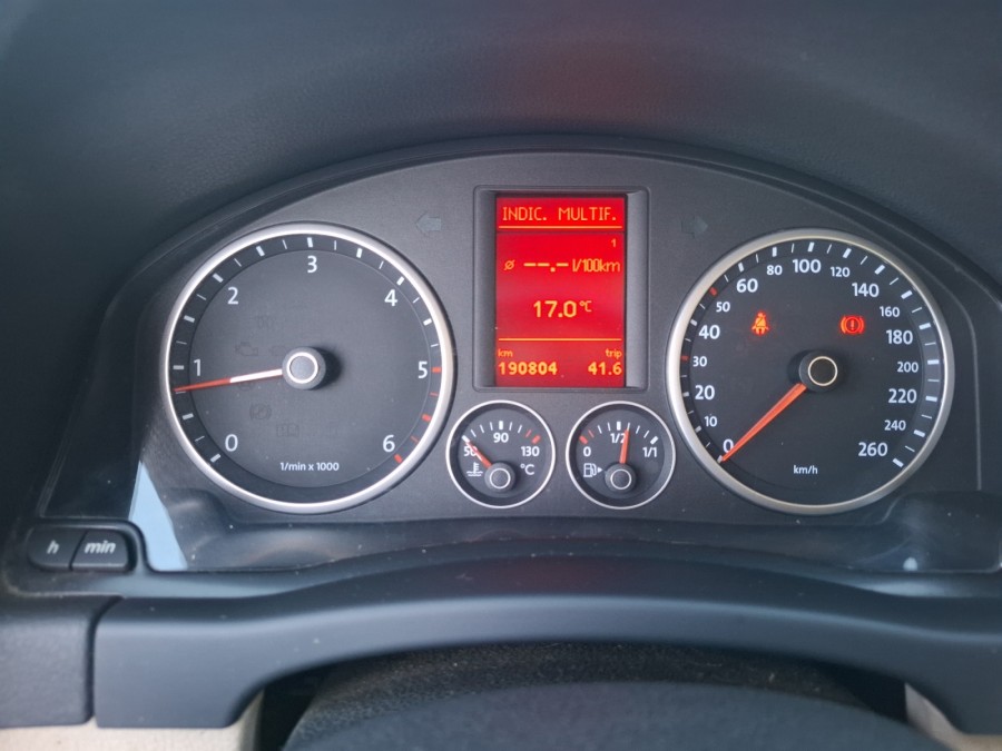 VOLKSWAGEN d'occasion TIGUAN 2.0 TDI 140 CARAT de 2009 Le Puy en