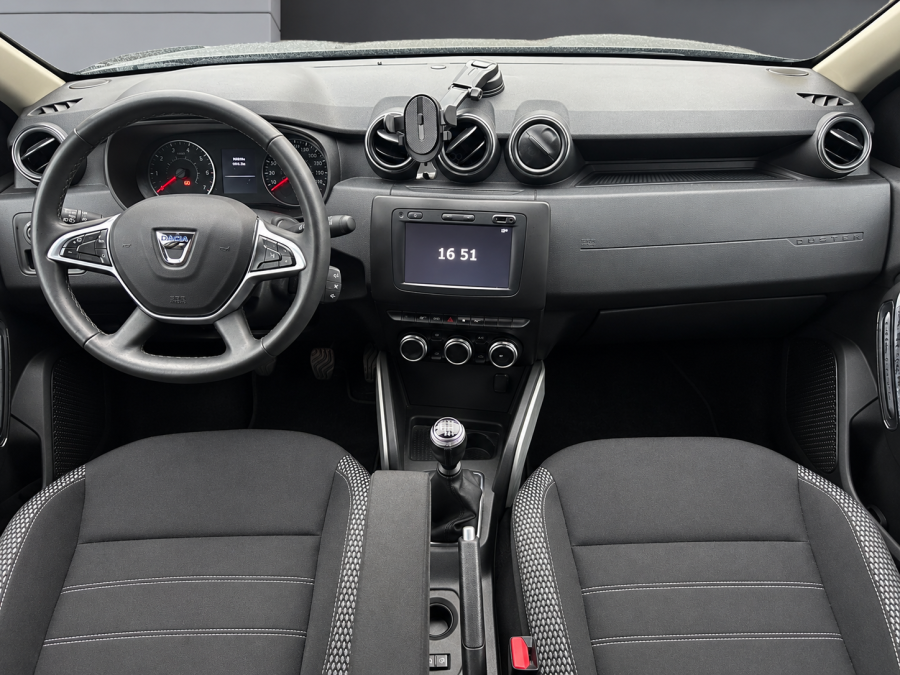 DACIA d'occasion DUSTER 1.5 BLUE DCI 115 Prestige de 2020 Brie Comte