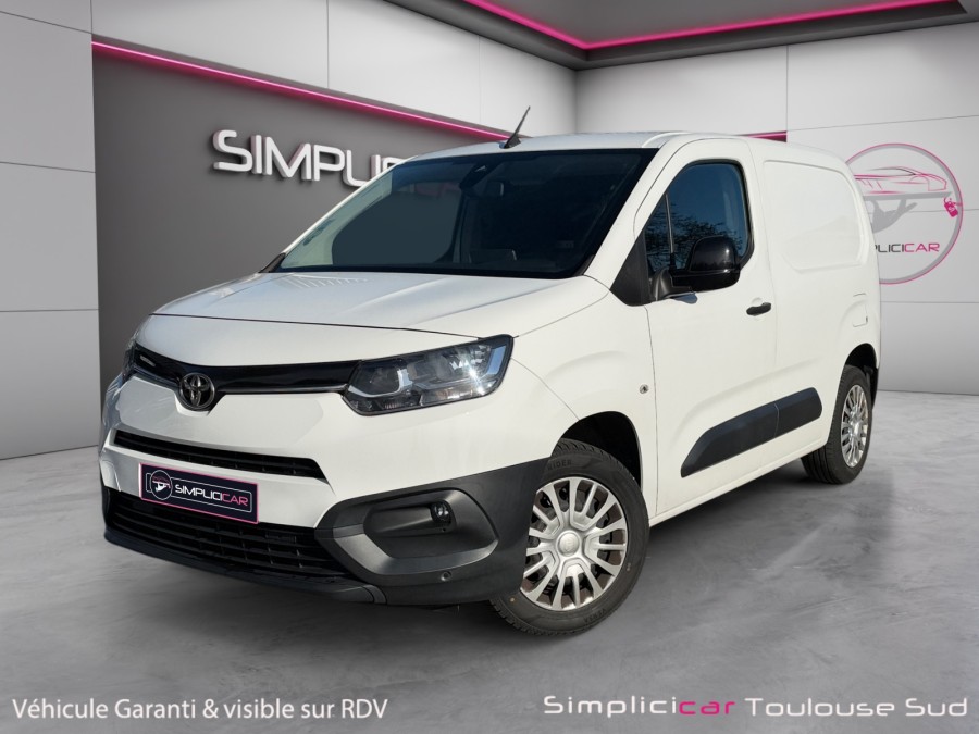 TOYOTA d'occasion PROACE CITY Medium 100 D-4D Business RC21 de 2022