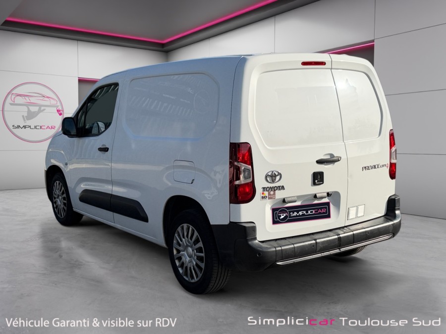 TOYOTA d'occasion PROACE CITY Medium 100 D-4D Business RC21 de 2022