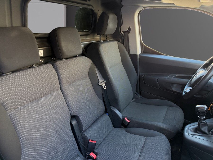 TOYOTA d'occasion PROACE CITY Medium 100 D-4D Business RC21 de 2022