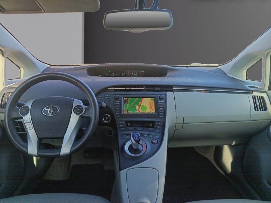 TOYOTA d'occasion PRIUS 136h Lounge 15 de 2010 Rennes (35)﻿