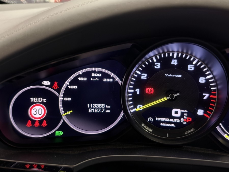 PORSCHE d'occasion CAYENNE 3.0 V6 E-HYBRID COUPE PLATINIUM EDITION de