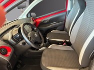 TOYOTA d'occasion AYGO 1.0 VVT-i 72ch x-play 3p de 2019 Nice (06)﻿