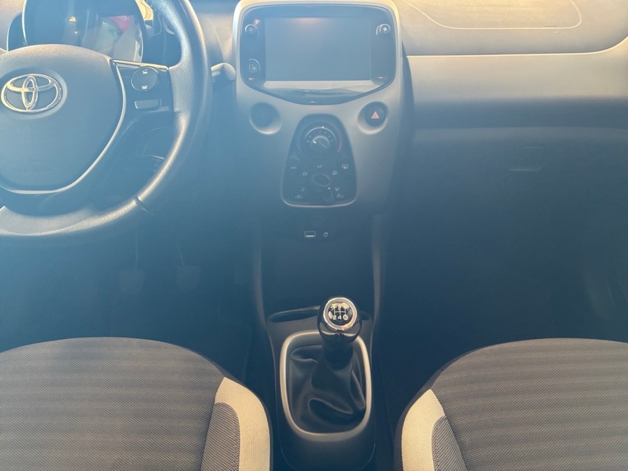 TOYOTA d'occasion AYGO 1.0 VVT-i 72ch x-play 3p de 2019 Nice (06)﻿