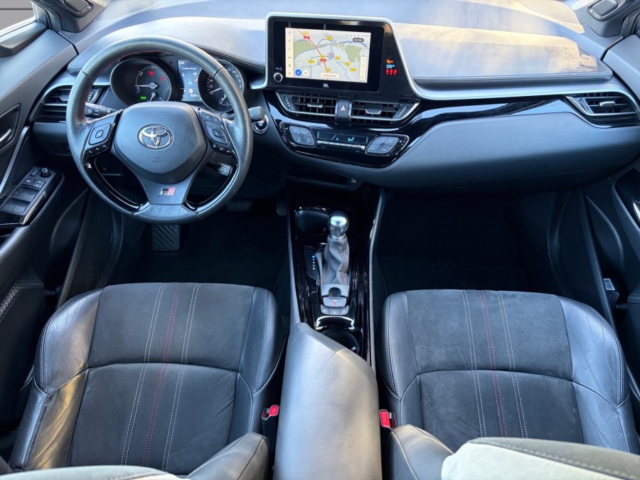 TOYOTA d'occasion CHR 1.8 HYBRIDE 122H GR SPORT de 2023 Nord Isère