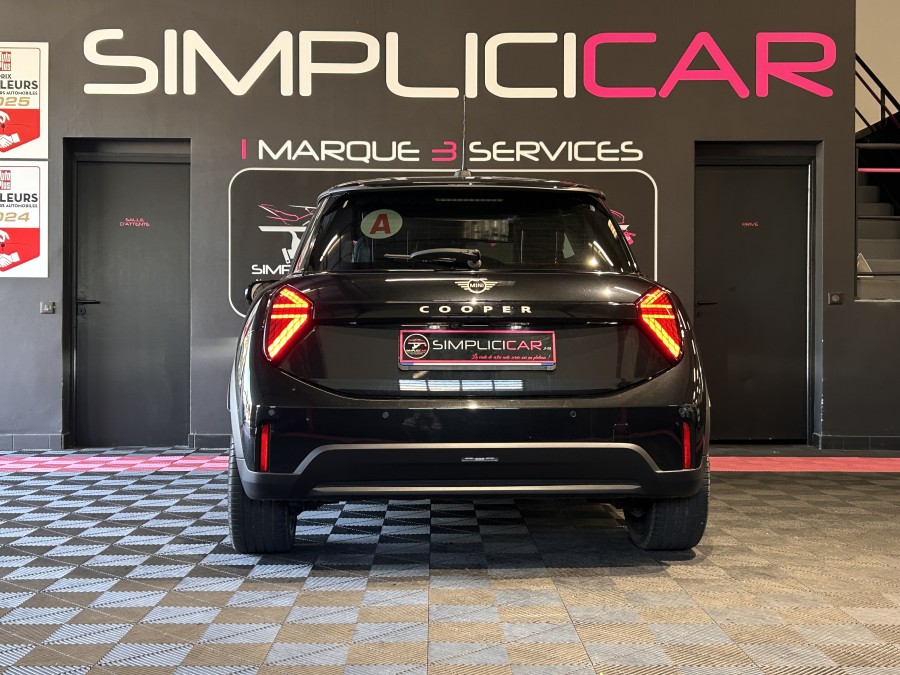 MINI d'occasion MINI 1.5 COOPER C 156 ESSENTIAL DKG de 2024 Aix Les