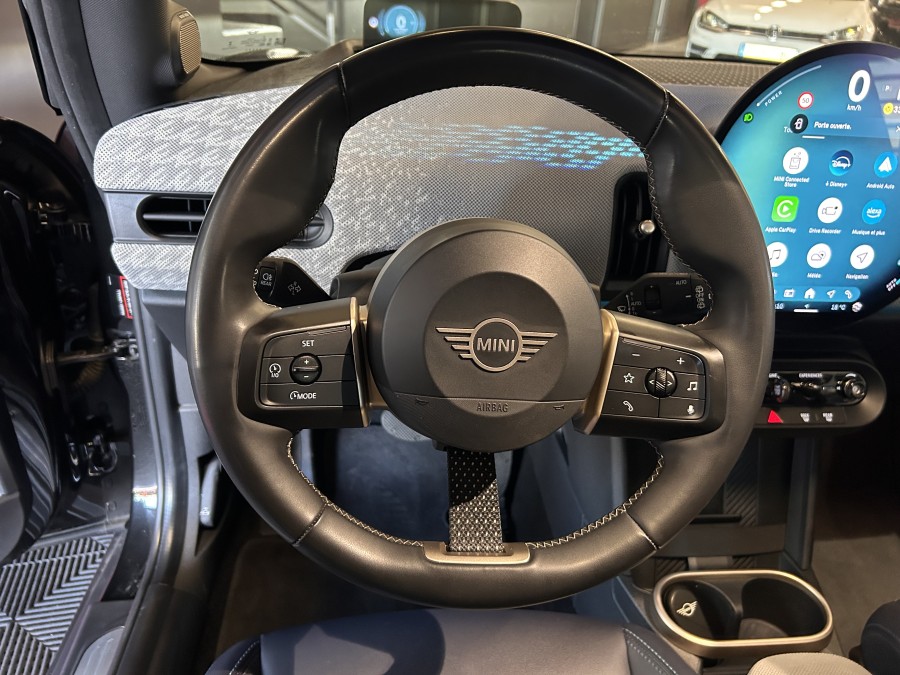 MINI d'occasion MINI 1.5 COOPER C 156 ESSENTIAL DKG de 2024 Aix Les
