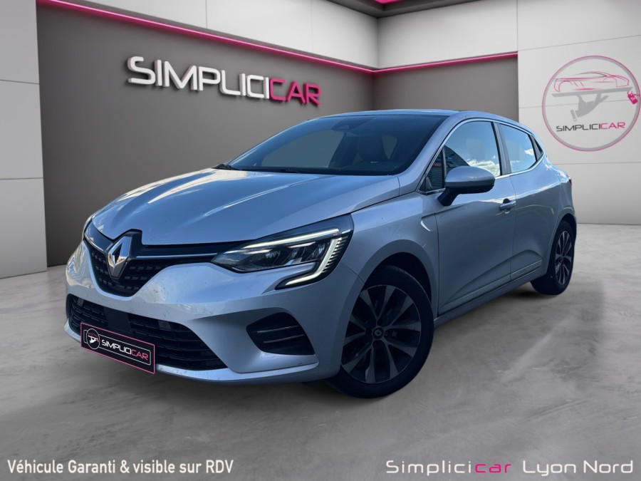 RENAULT d'occasion CLIO 1.3 TCe 130ch FAP Intens EDC de 2020 Lyon