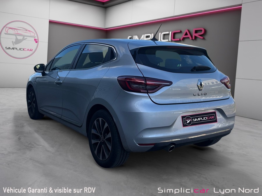 RENAULT d'occasion CLIO 1.3 TCe 130ch FAP Intens EDC de 2020 Lyon