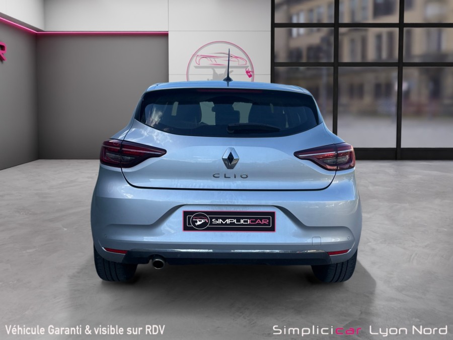 RENAULT d'occasion CLIO 1.3 TCe 130ch FAP Intens EDC de 2020 Lyon