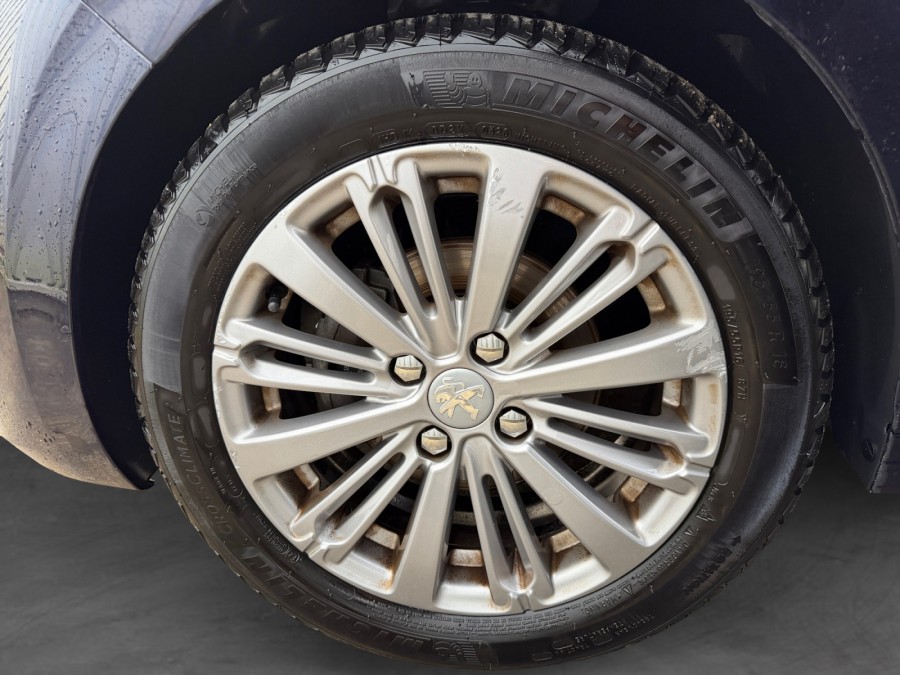 PEUGEOT d'occasion 208 1.2 110 ALLURE de 2018 Brest (29)﻿
