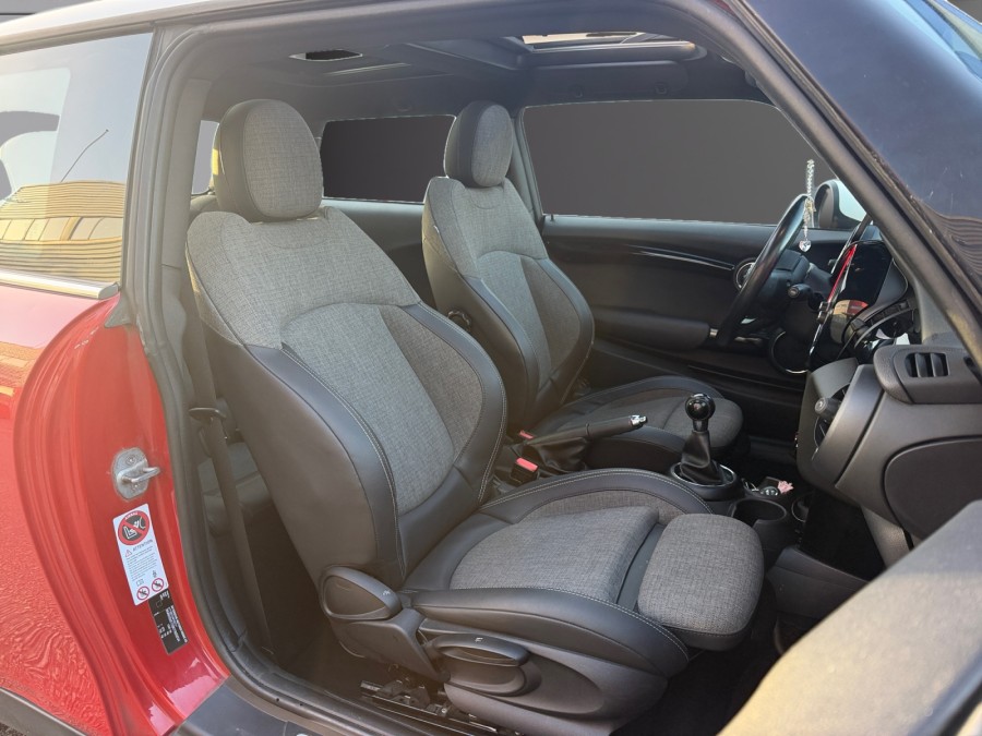 MINI d'occasion MINI 1.5 COOPER 136 de 2014 Vannes (56)﻿