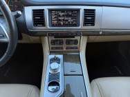 JAGUAR d'occasion XF 2.2 D 200ch Luxe Premium de 2015 Toulon Est (83)﻿