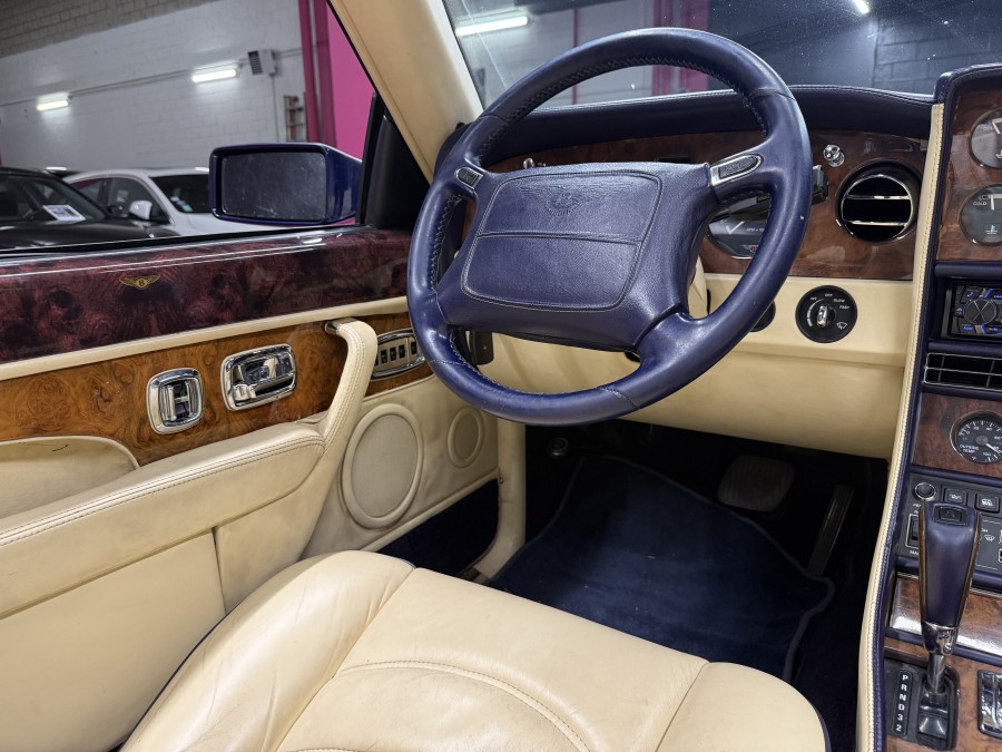 BENTLEY d'occasion Azure V8  6.7 Cab de 1999 Villebon Sur Yvette (91)﻿