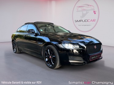 Jaguar xf xf 2.0 d - 180 ch bva r-sport toit ouvrant full black occasion champigny-sur-marne (94) simplicicar simplicibike...