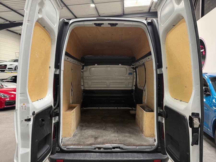 RENAULT d'occasion TRAFIC L1H2 3T 2.0 Blue dCi 150ch Advance -24 de